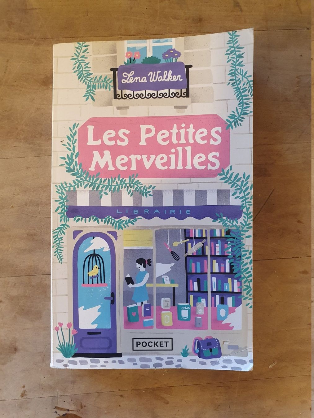 Bücher: Les Petites Merveilles - Lena Walker - Pocket – Gebraucht aus Zürich von loosebone