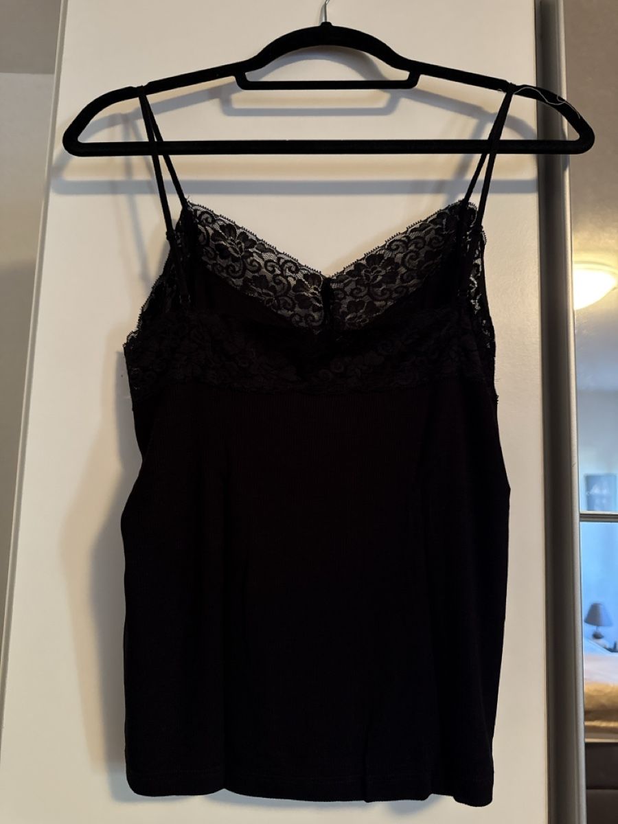 Only Top: Schickes ONLY Top mit Spitze, schwarz, Grösse L – Usato da Spreitenbach venduto da nuvola90 2
