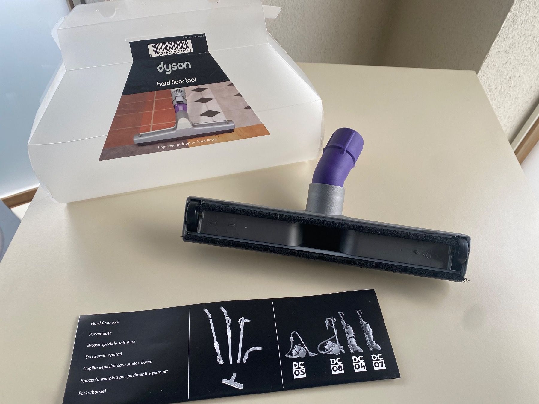 Dyson Aspirateurs & Accessoires: dyson hard floor tool NEUWERTIG – Neuf avec emballage d'origine à Wittenbach par kramerei.vanessa 2