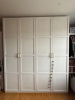 Weisser Kleiderschrank Ikea "Pax"