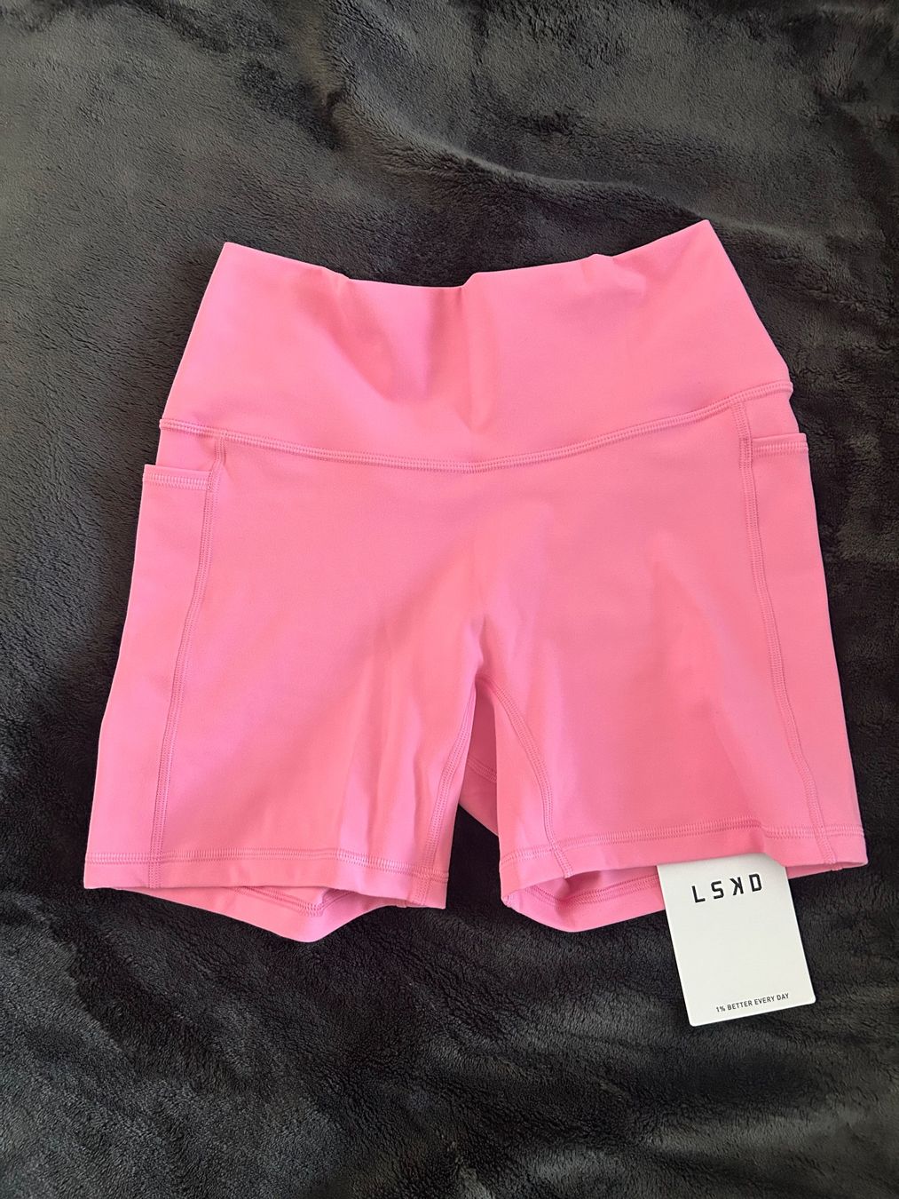 LSKD Pantaloni: LSKD Shorts VERSAND GRATIS – Nuovo e nell'imballaggio originale da Münchenbuchsee venduto da LP_Store