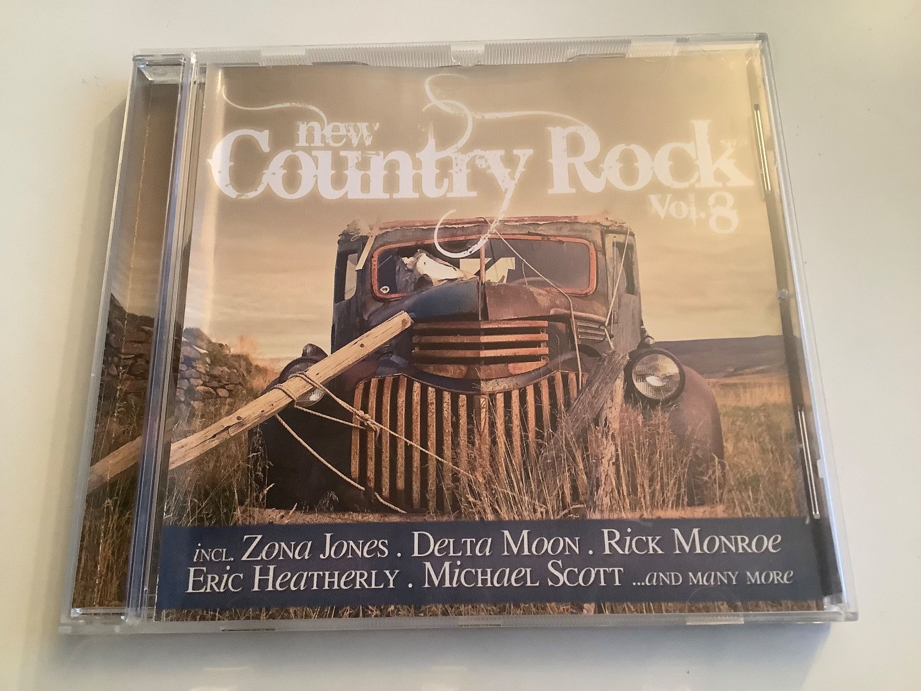 CD: New County Rock / Vol. 8 / 2014 – Usato da Dübendorf venduto da Troll_88