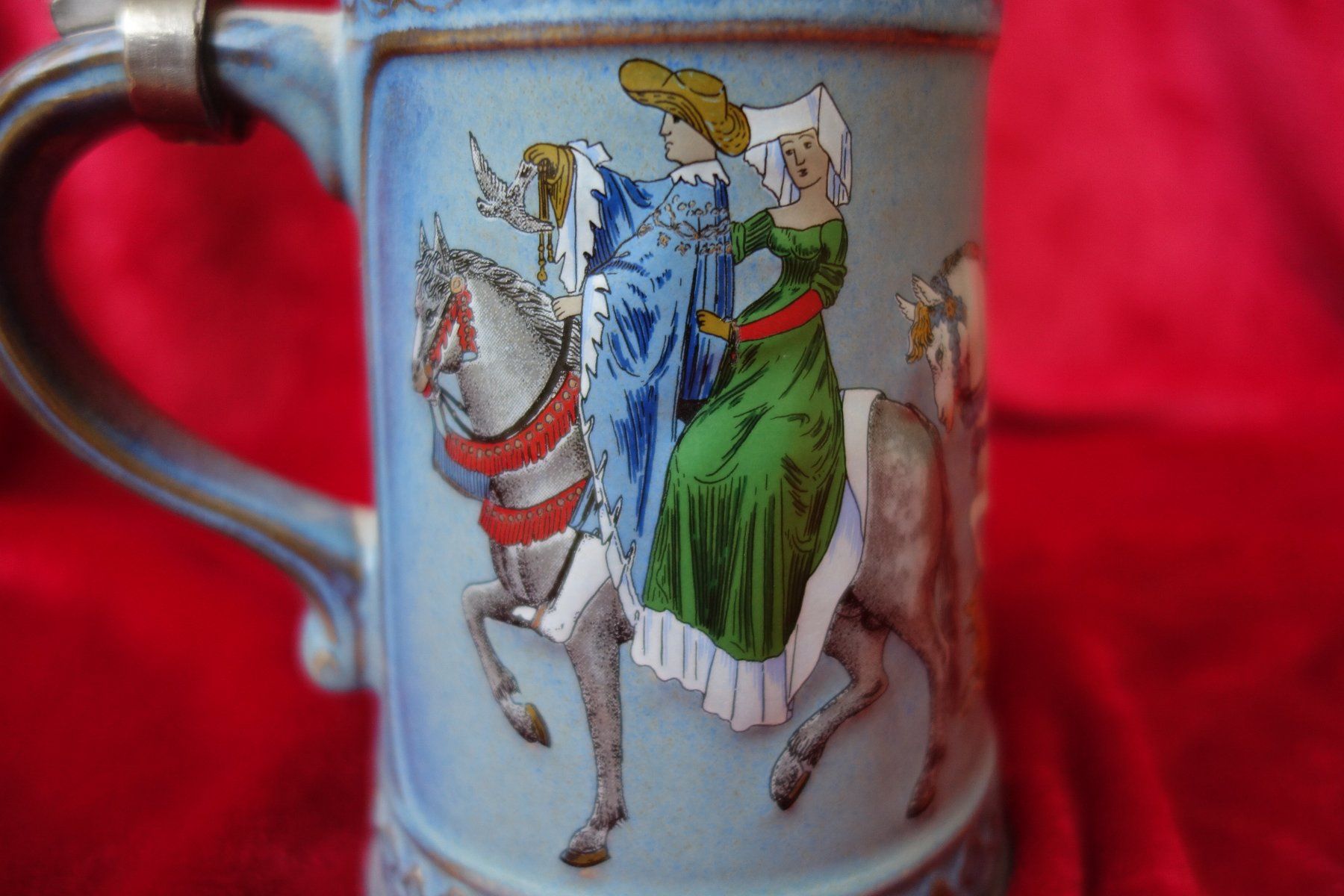 Bicchieri: Steingut-Bierkrug mit Zinndeckel / Chope à bière en grès – Usato da Cheseaux-Noréaz venduto da Towi 2