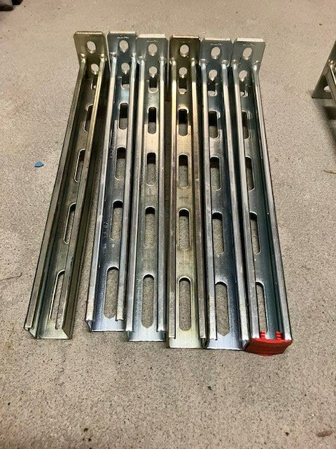 Supporti a parete: Hilti Konsolen MQ-41 – Usato da Hettlingen venduto da Vintage5 1