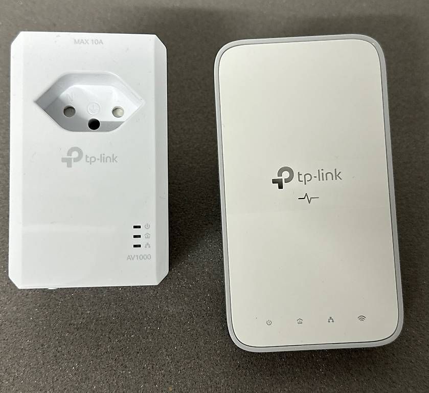 Wlan: TP-LINK AV1000 ac1200 WIFI POWERLINE WLAN EXTENDER – Gebraucht aus Niederbipp von Bazhkim 1