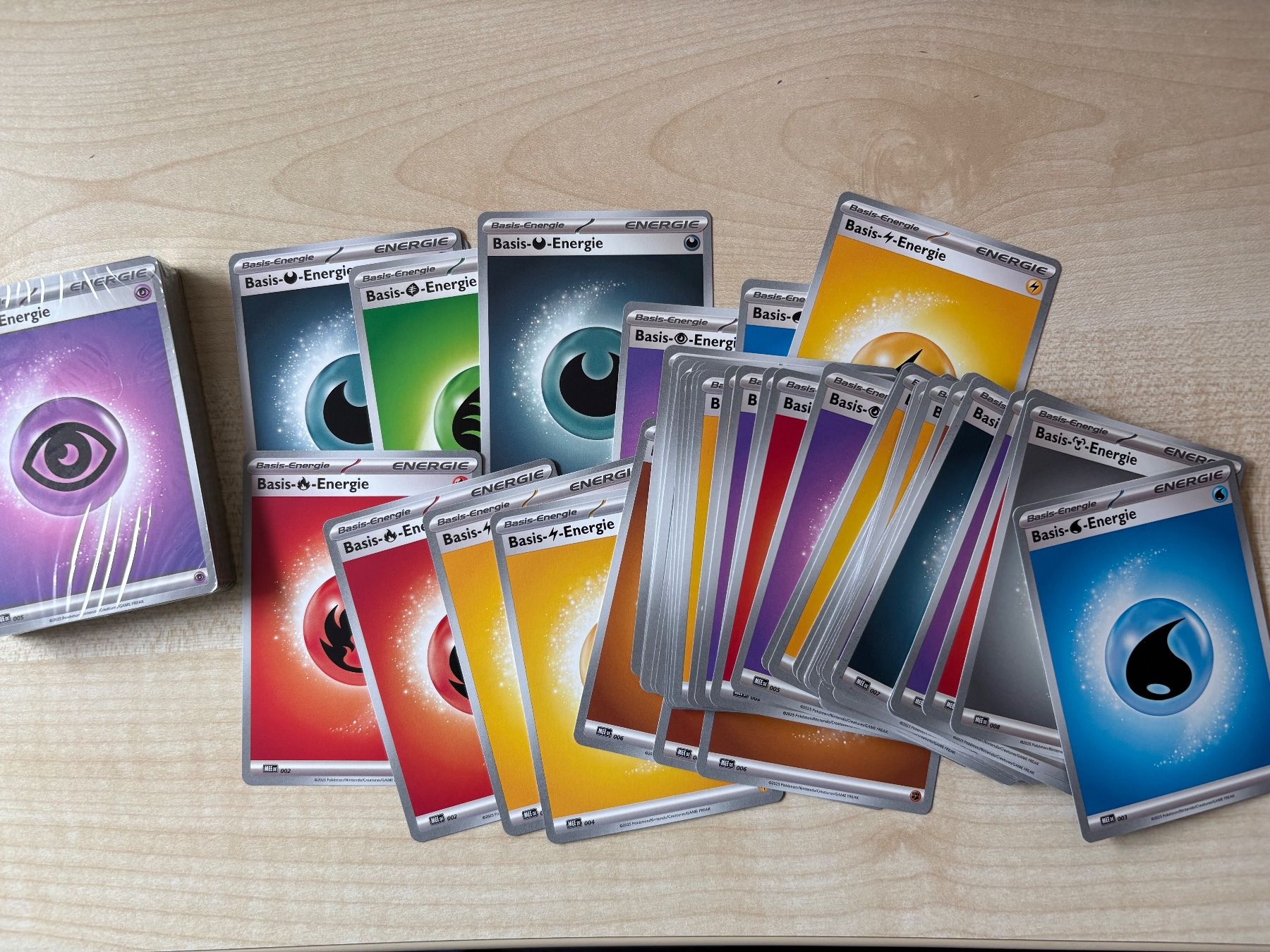 Pokémon Carte collezionabili: 92 Pokemon Basis Energie Karten MEE Deutsch – Nuovo (secondo la descrizione) da Rorschacherberg venduto da Simone89ch