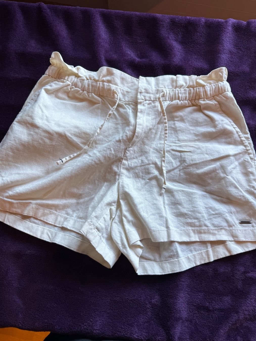 Pantaloni: Kurze Hose Leinen Mix Grösse M – Usato da Aesch (Neftenbach) venduto da Maece_ 5