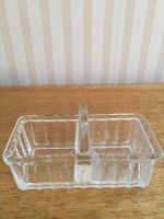 Salière et poivrier en verre ancien