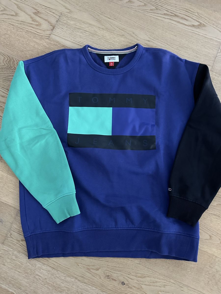 Tommy Hilfiger Pulls & Sweat-shirts: Pullover Tommy Jeans XL – D'occasion à Buchs AG par Knurps01
