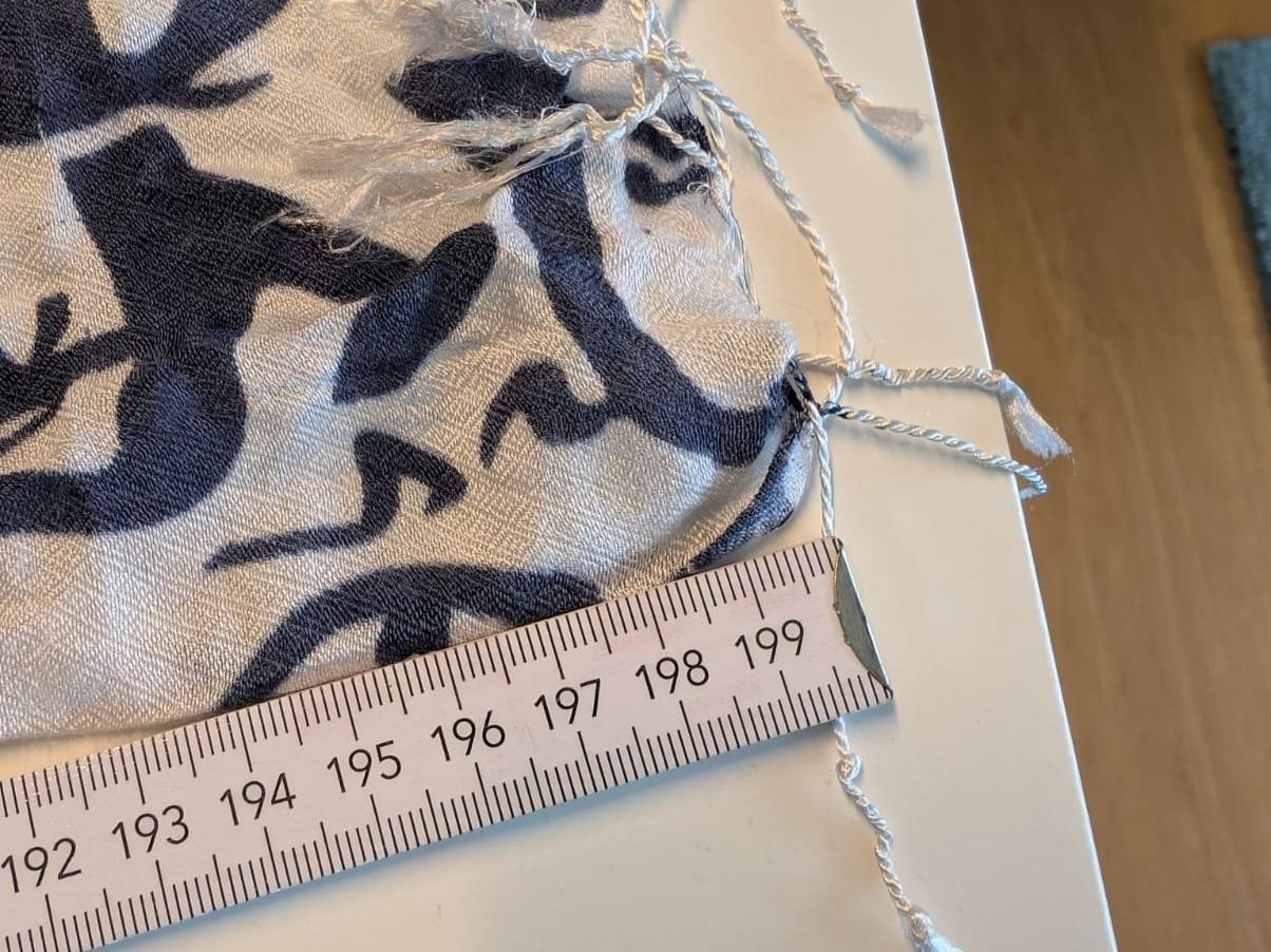 Foulard & Sciarpe: Schal "Zeichen", ca 66 x 200 cm – Usato da Zweisimmen venduto da Mousie 1