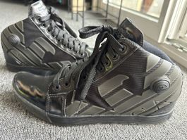 Armani Reebok homme taille 43 noir