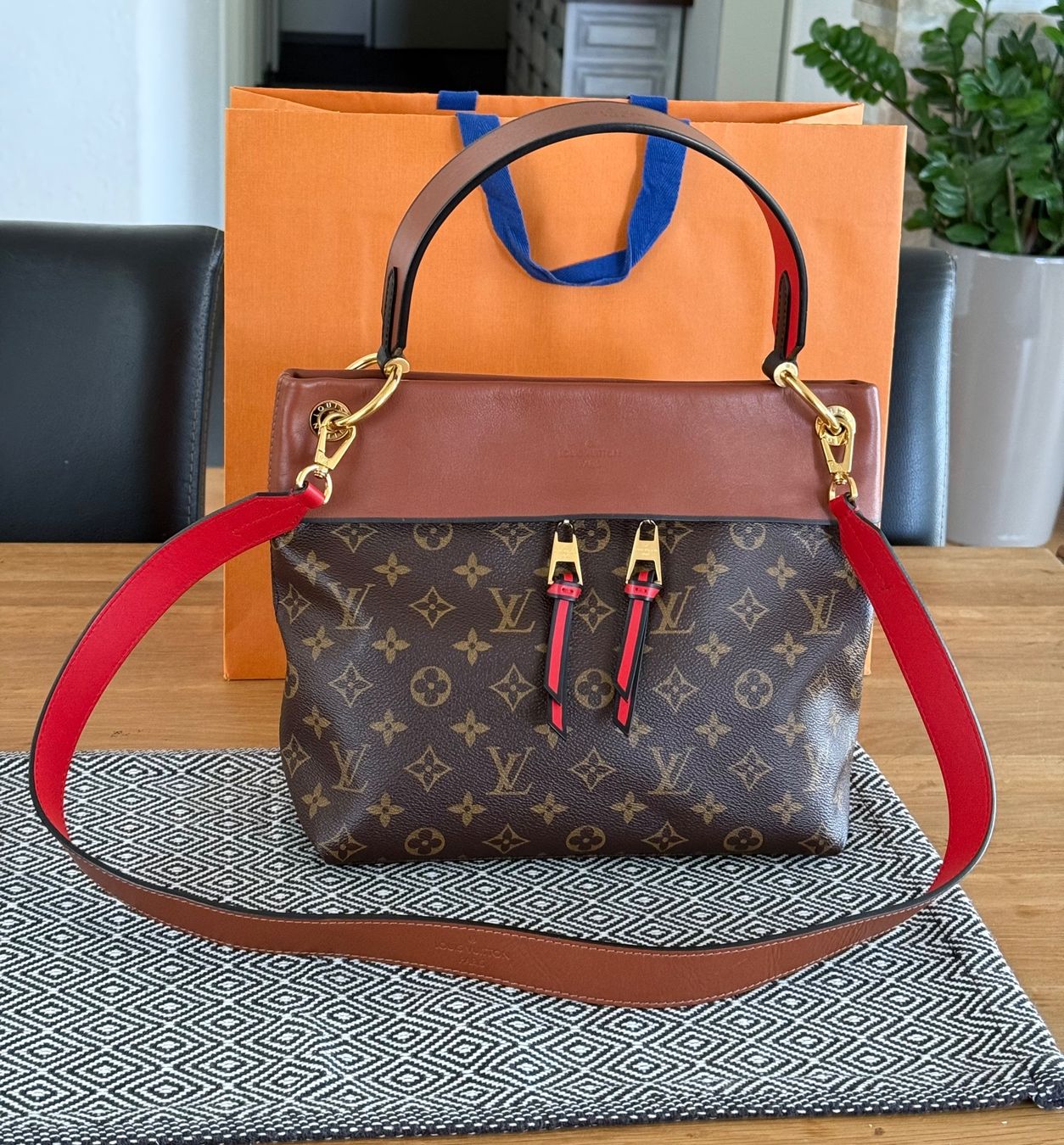 Louis Vuitton Taschen für Damen: Louis Vuitton Tuilleries Besace PM – Gebraucht aus Reinach AG von RobbisB 5