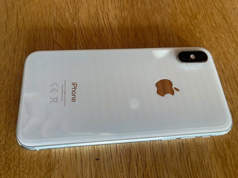 Apple Telefoni cellulari / Smartphones: iPhone XS, 64GB, Silber – Usato da Heimiswil venduto da Thommi0 2