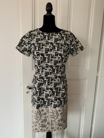 MAX MARA: Neu/ungetragen - Cooles gemustertes Kleid, 40