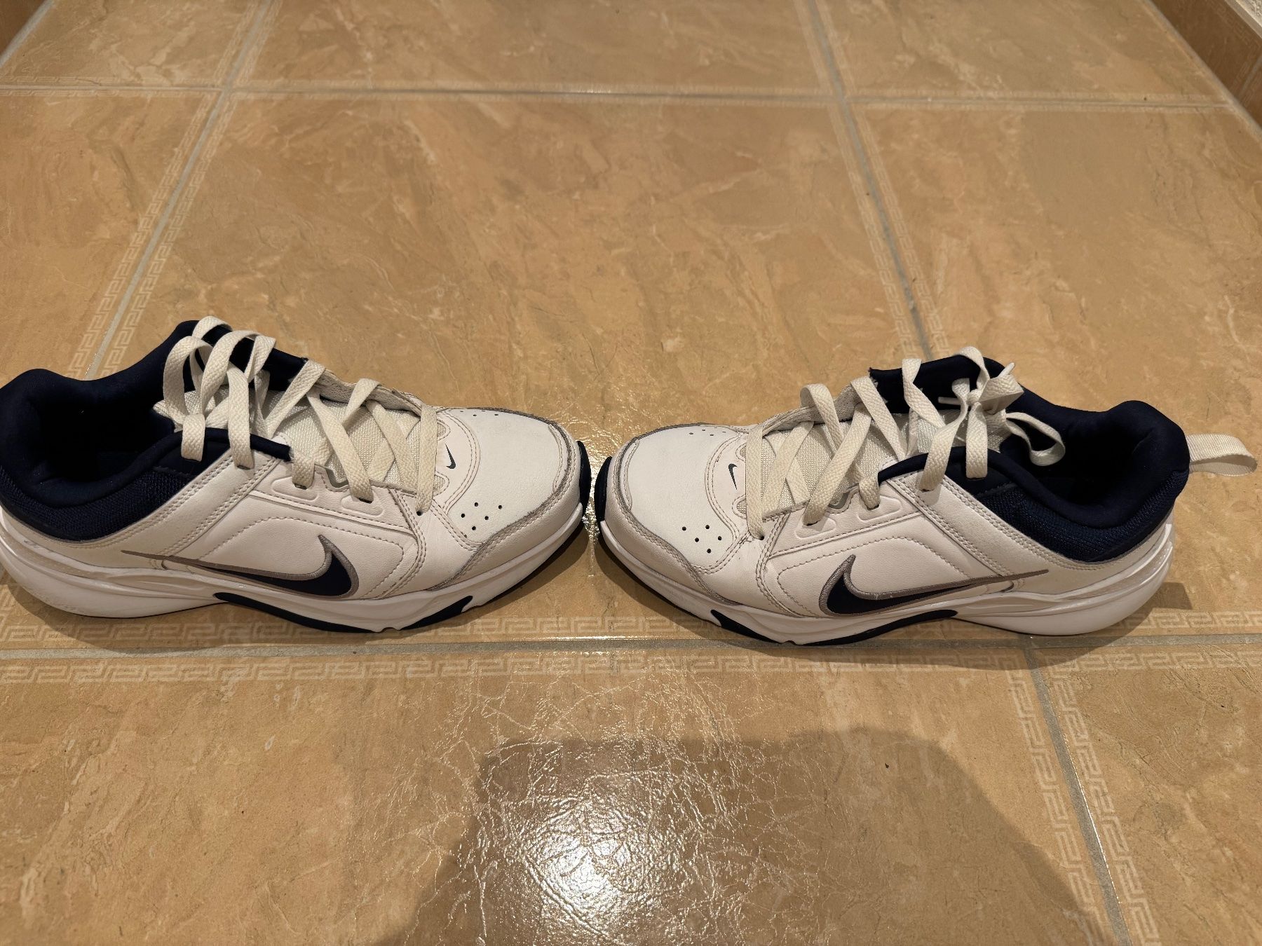 Nike Scarpe per ragazzi: Nike cooler Sneakers, 40 – Usato da Klingnau venduto da Markus14