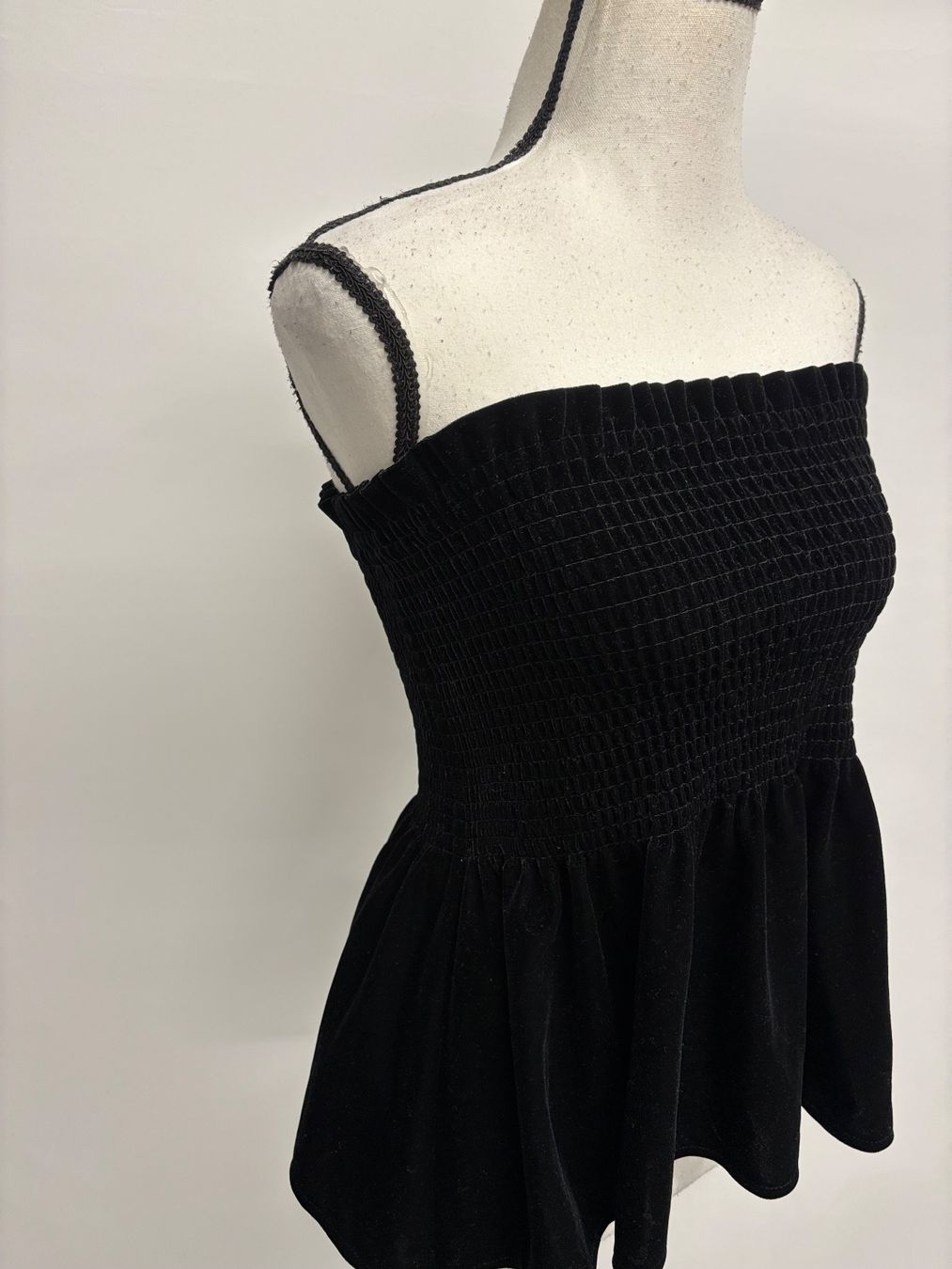 Zara Tops: Zara Samt Top trägerlos schwarz Gr. XS – Neu (gemäss Beschreibung) aus Regensdorf von secondchancefashion 1