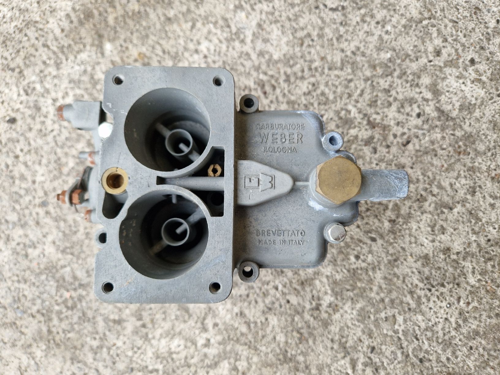 Fiat Tutti pezzi di ricambio auto: Weber 28/36 DCD2 Vergaser Fiat/Ford – Usato da Schlieren venduto da AMCJAV