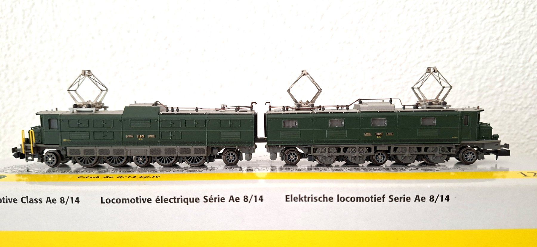Trix Modellini di ferrovie: Minitrix Ae 8/14 SBB 12426 Analog – Usato da Biberist venduto da Ntrains