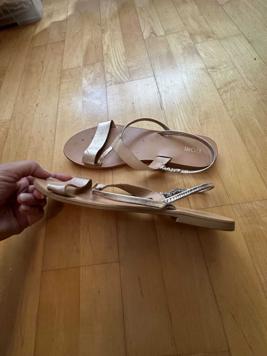 Scarpe da donna: Sandale rosa/gold Gr. 40 – Usato da Altendorf venduto da Eastwick4 2