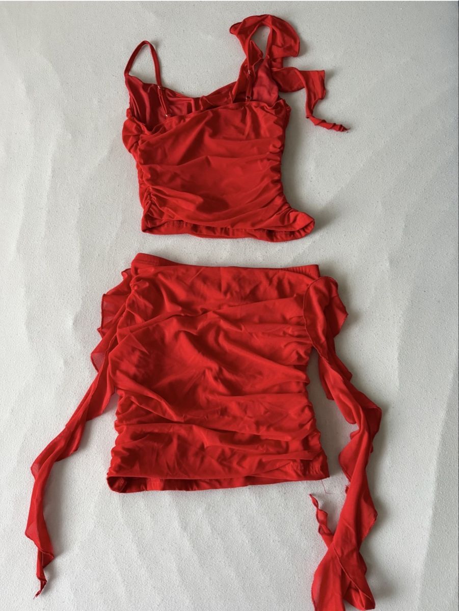 Tops: Rotes Top und Rock Set – Neuf (Voir description) à Oftringen par soraia.i 4