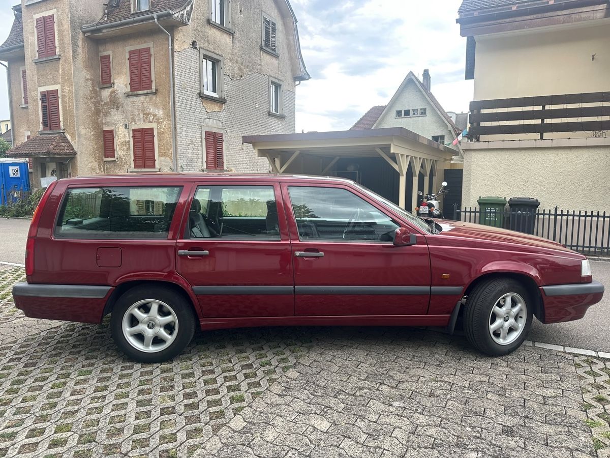 Volvo Automobili: Volvo 850, 1995, Liebhaberobjekt – Usato da wallisellen venduto da rodolfo68 2