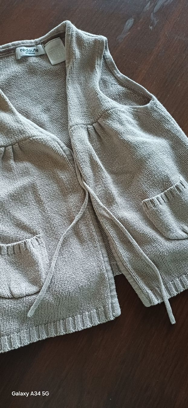Maglioni & Felpe: Leichte Strickweste gr.116 – Usato da Riniken venduto da Lessy- 2