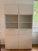 Stabiles und geräumiges Highboard / Wandschrank zu verkaufen