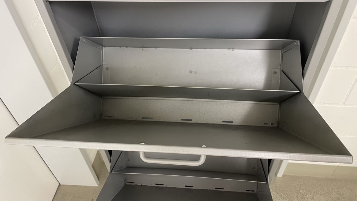 Armoires: Schuhschrank Metall – Neuf (Voir description) à Steffisburg par santra 2
