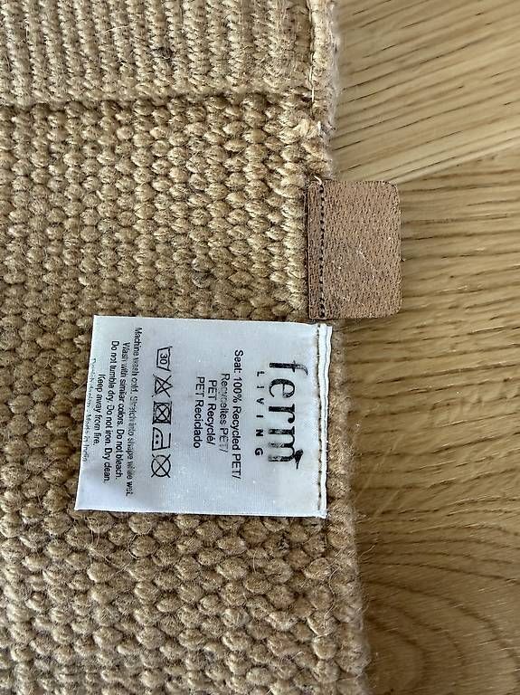 Teppiche: Teppich Ferm living 80x140 – Gebraucht aus Unterägeri von v_a_s6y8 1