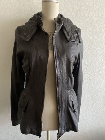 Veste en cuir Chiara Bini 2, taille 38, parfait pour l'autom