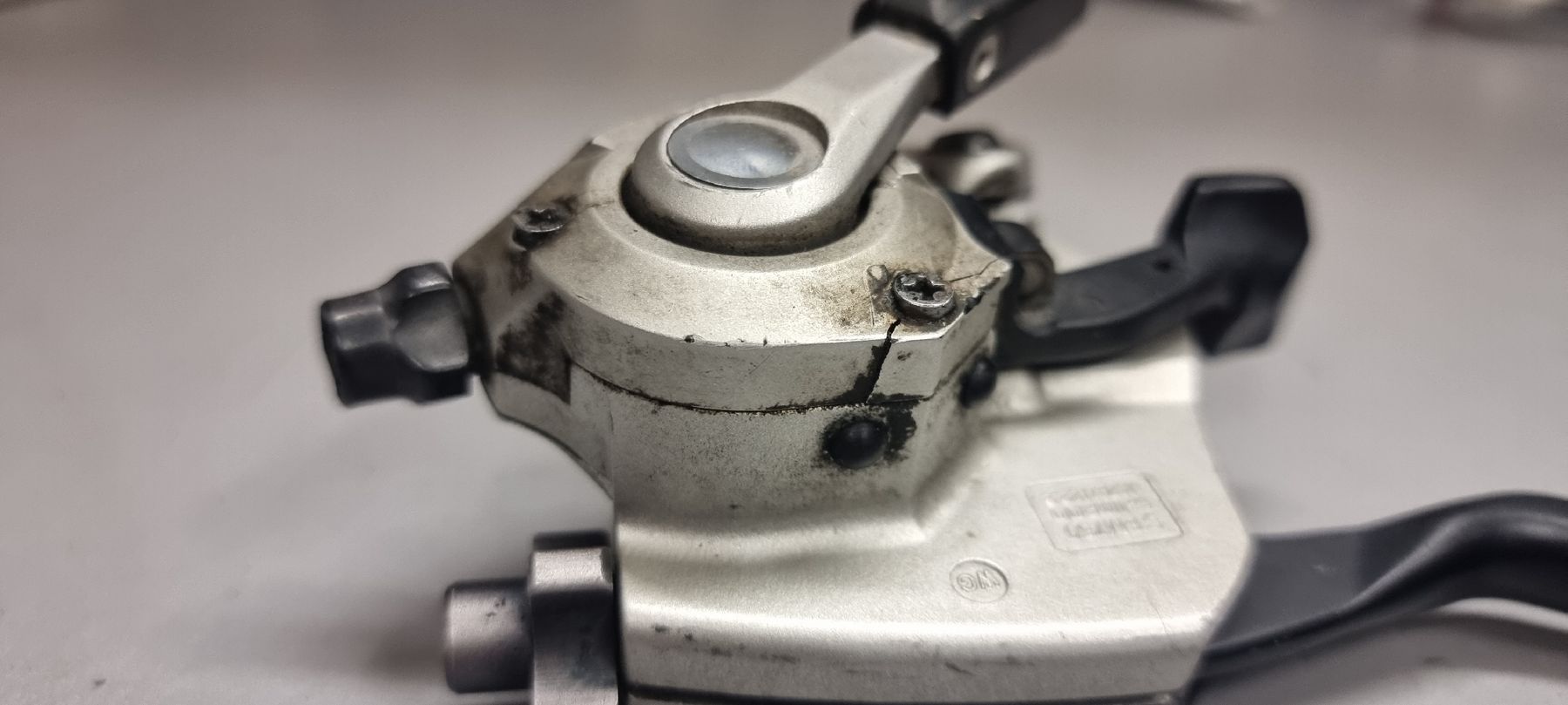 Shimano Pezzi di ricambio: Shimano XT M750 Schalt-Bremshebel  – Usato da Seon venduto da Stibinio 5