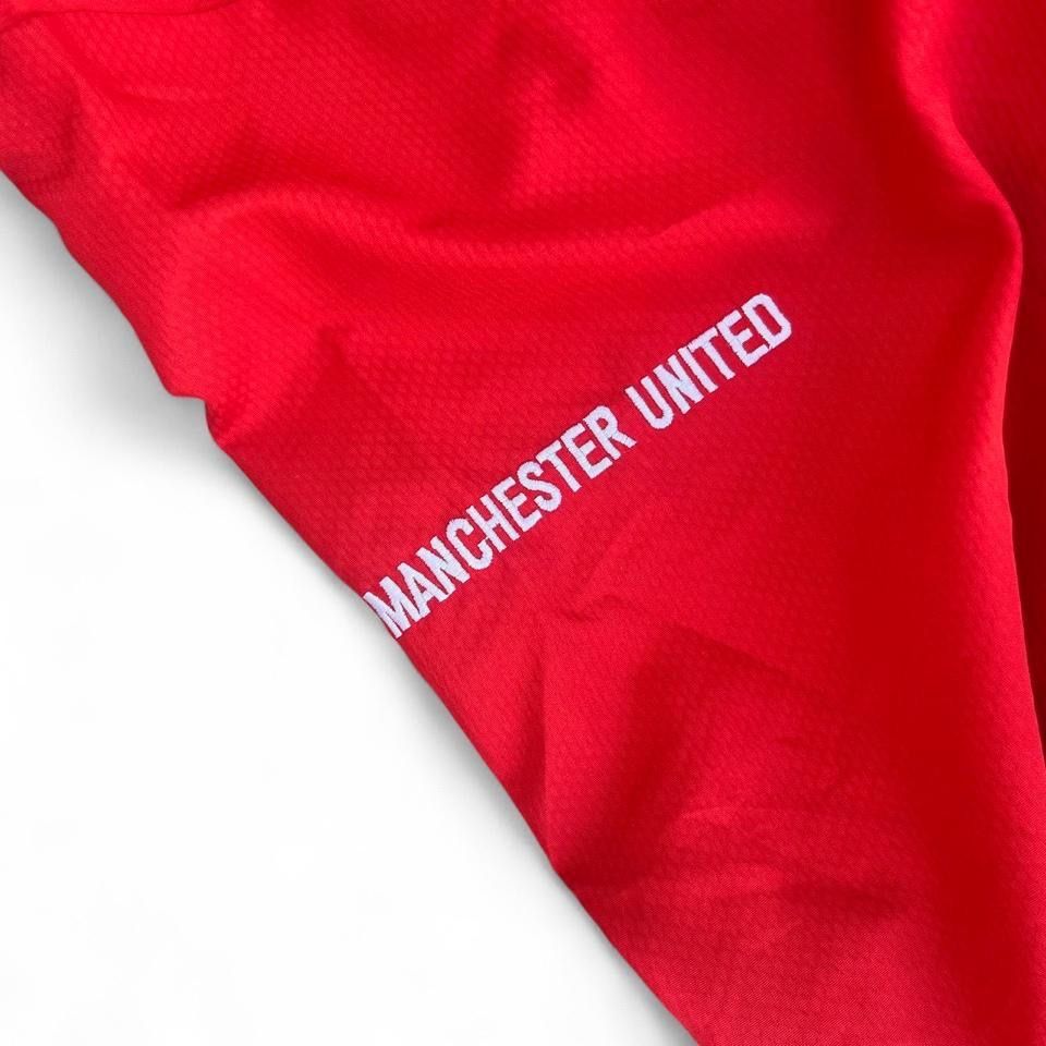 Nike Giacche: Manchester United Nike Tracksuit – Usato da Riehen venduto da RESTREET 2