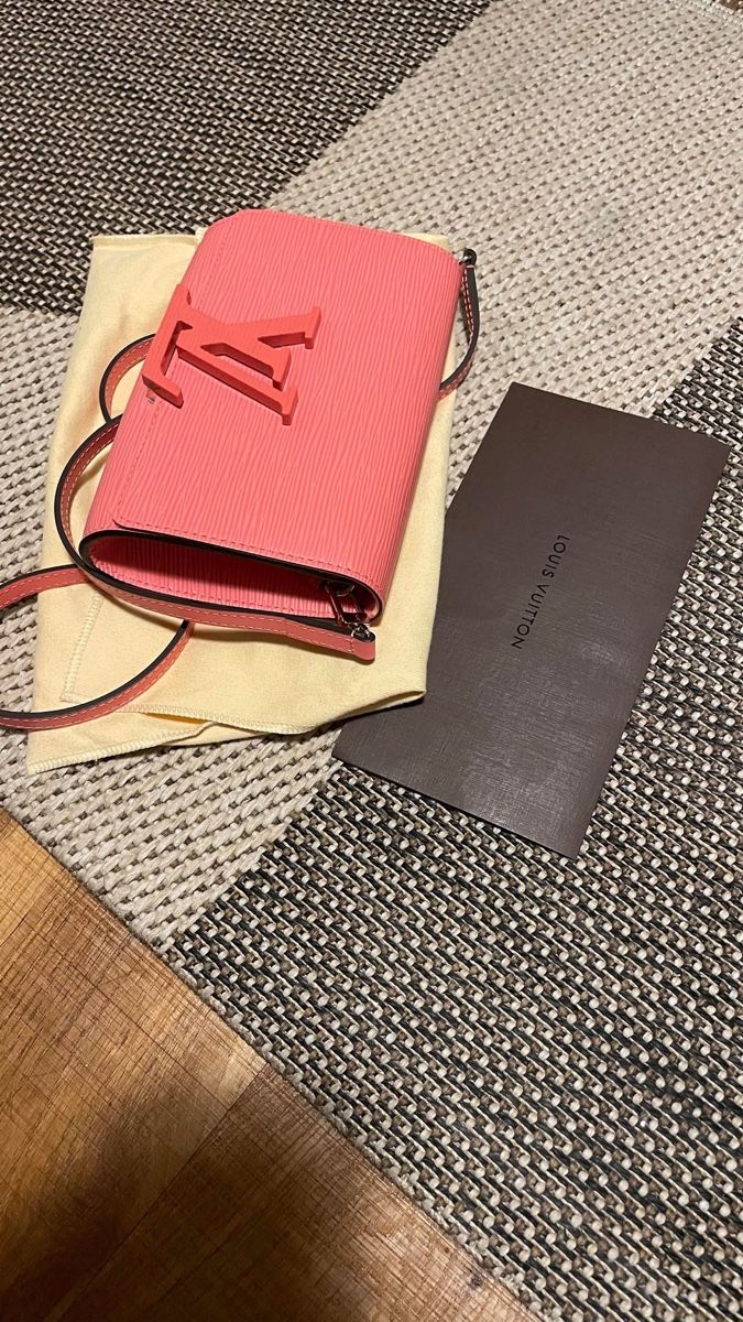 Louis Vuitton Borse da donna: Louis Vuitton epi coral – Nuovo (secondo la descrizione) da Wohlen AG venduto da rol_8r5l 3