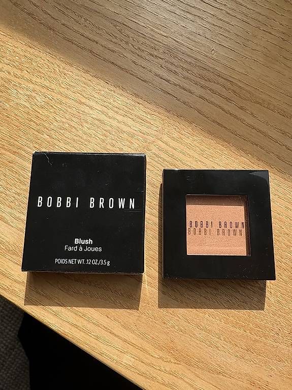 Make-up: BOBBI BROWN Blush "Avenue Shimmer" – Usato da Bern venduto da UrezzaC