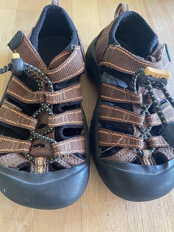 Scarpe per ragazzi: Keen Sandalen 29 – Usato da Jona venduto da tukan80 2
