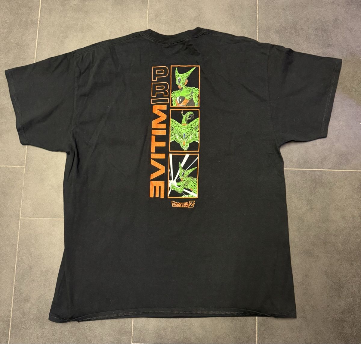 T-shirt:  Primitive Dragon Ball Z "Cell Forms" Shirt Gr.XL – Usato da Herisau venduto da Seyashop1 2
