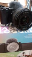 Sony Alpha ZV-E10 & Sony E 10-18mm f/4.0 & Handgrip