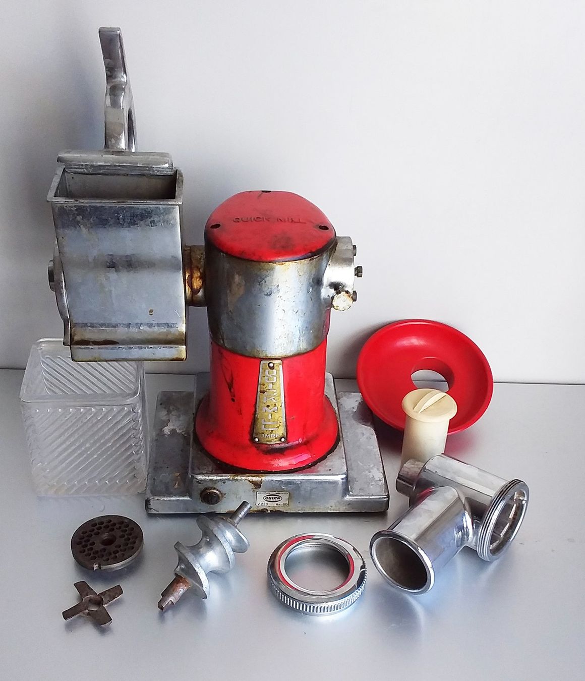 Quick Mill Elettrodomestici da cucina: Raro e vecchio Quick Mill completo - tritacarne e grattugia – Difettoso da Lugano venduto da Maurizio_Collector 3