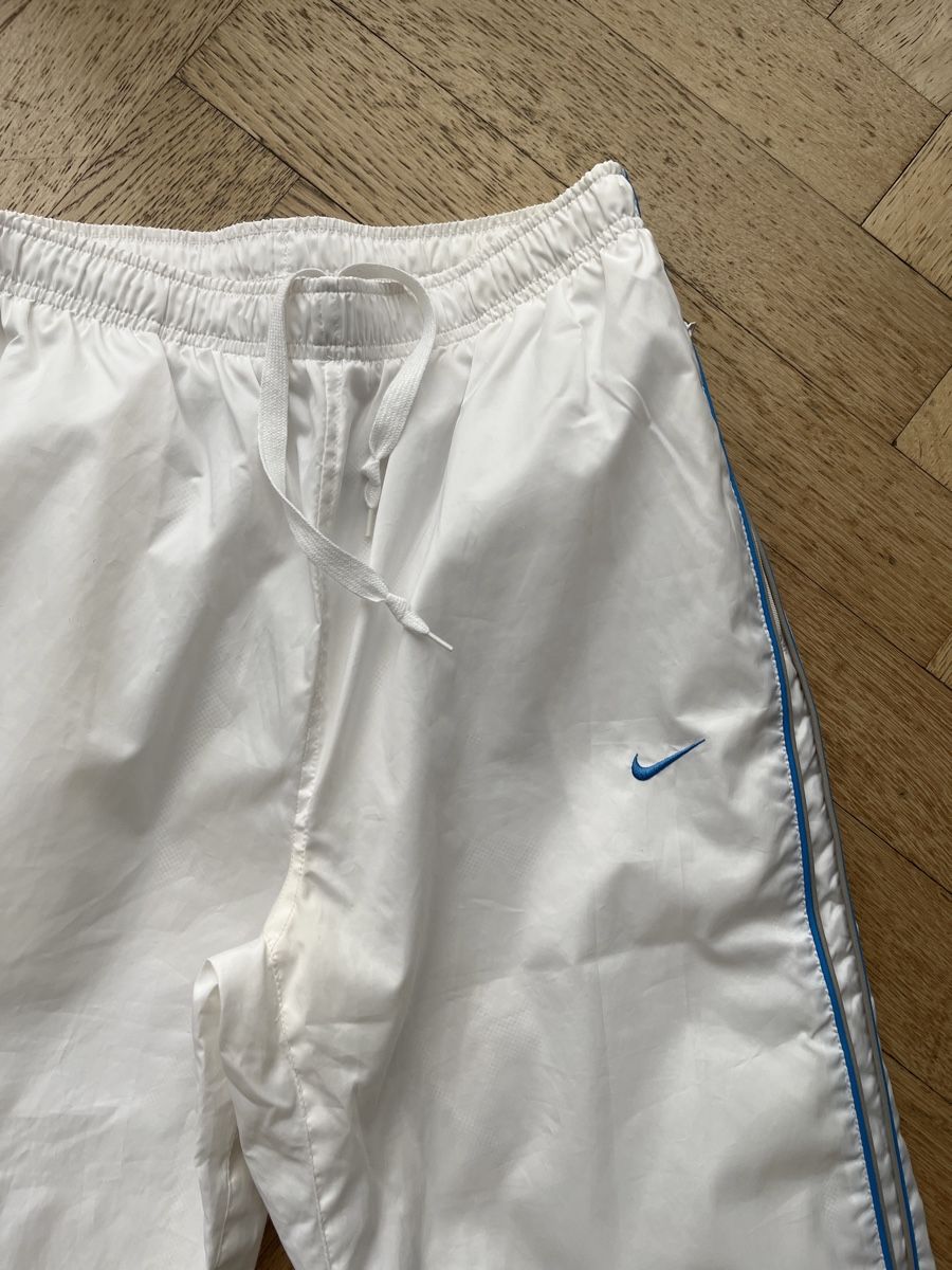 Nike Pantaloni: Vintage Nike Trackpants gr. M weiss – Usato da zürich venduto da Graffoto 1