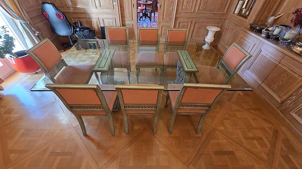 Tischset: Table à manger et 8 chaises à vendre  – Gebraucht aus Lausanne von ann_wy2v 2