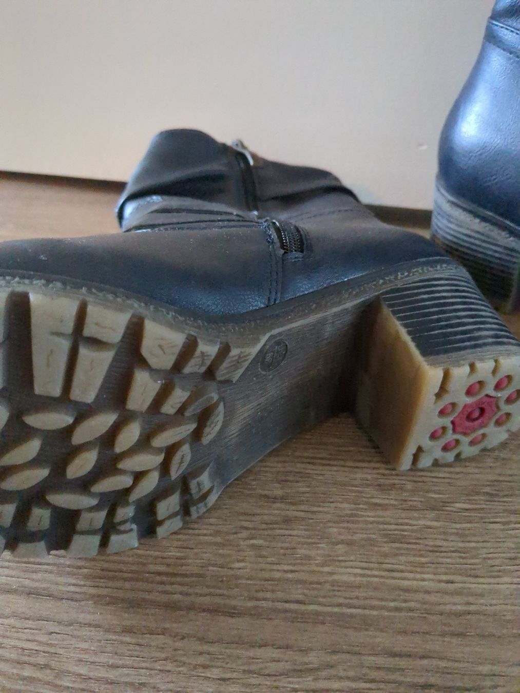 Damenschuhe: Stiefel Grösse 39 – Gebraucht aus St. Gallen von tj19 3