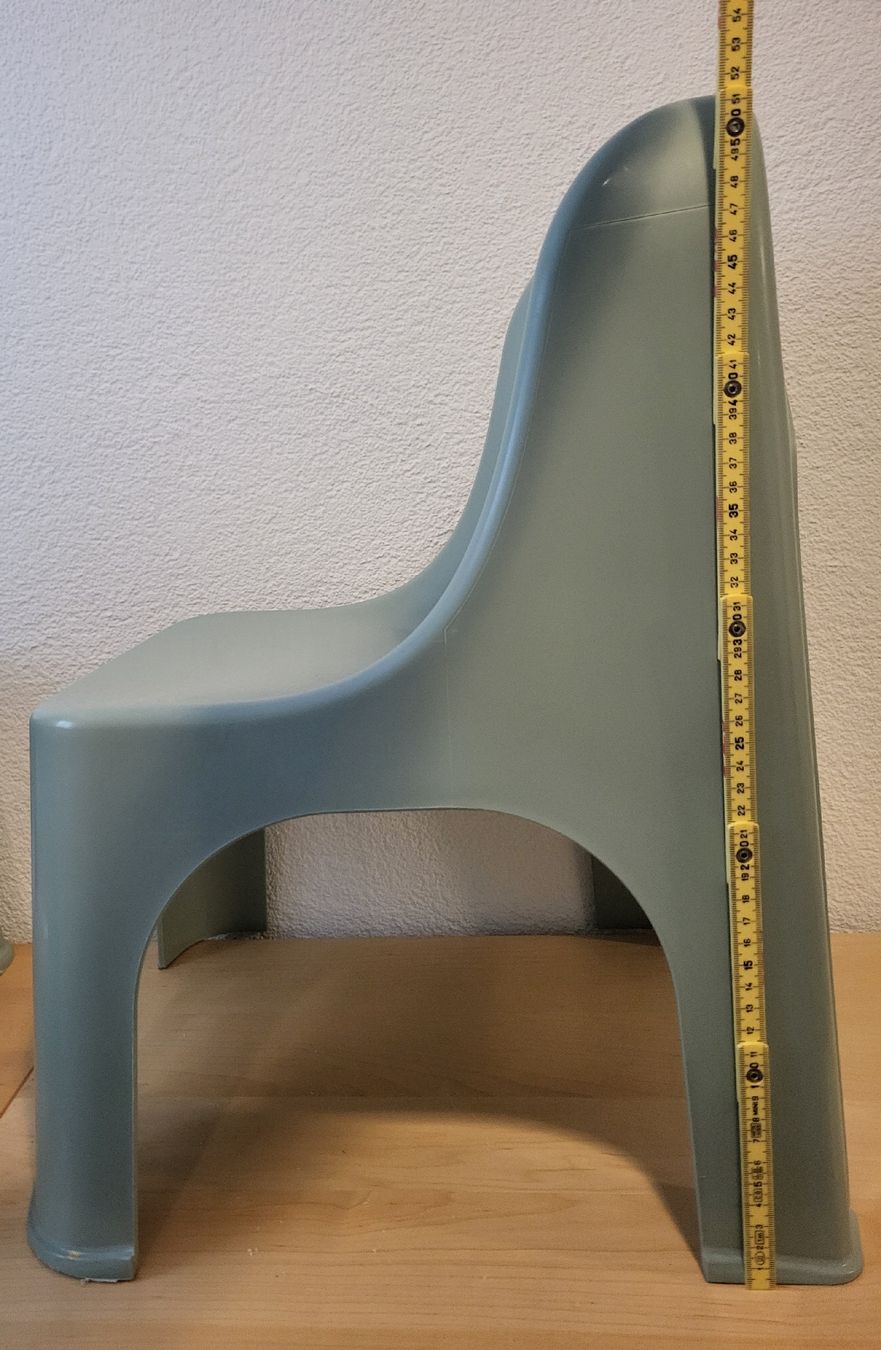 Stühle: 2-3 Kinderstühle Plastik – Gebraucht aus Birmenstorf AG von Cjl 2
