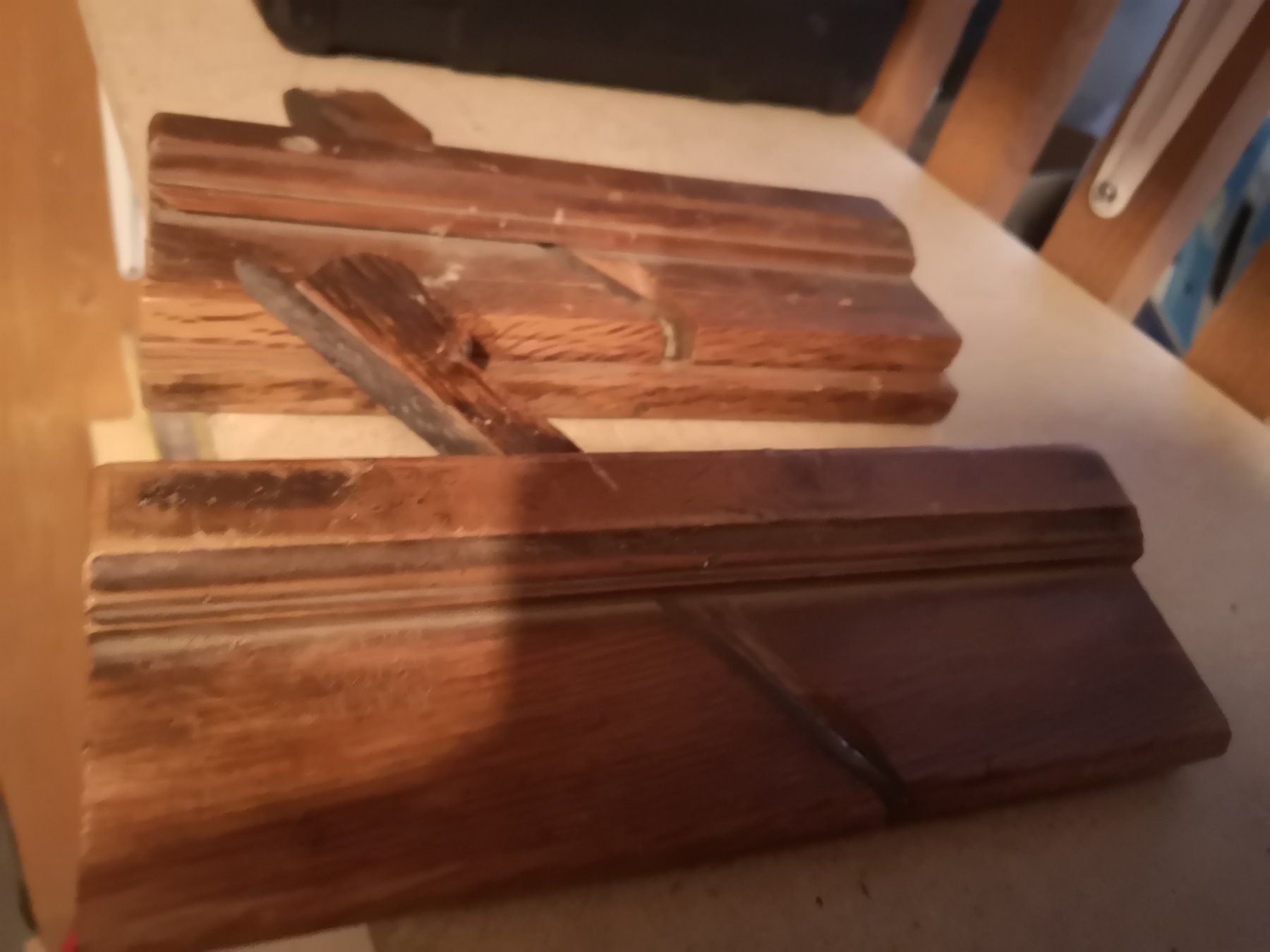 Articoli in legno: anciens rabot à bois – Usato da neuchatel venduto da Mictou 1