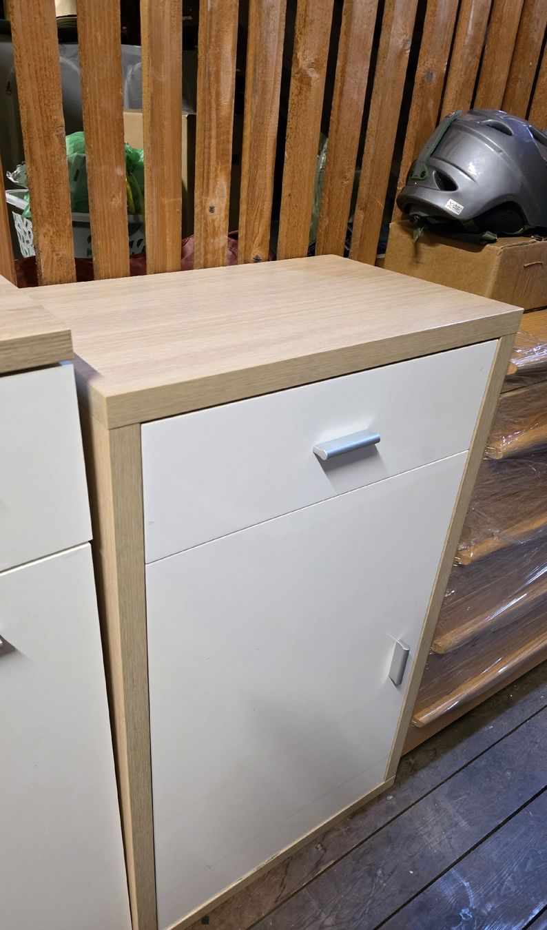 Kommoden: Sideboard/Kommode weiss/Holzoptik – Gebraucht aus Küsnacht ZH von jan_8gpd
