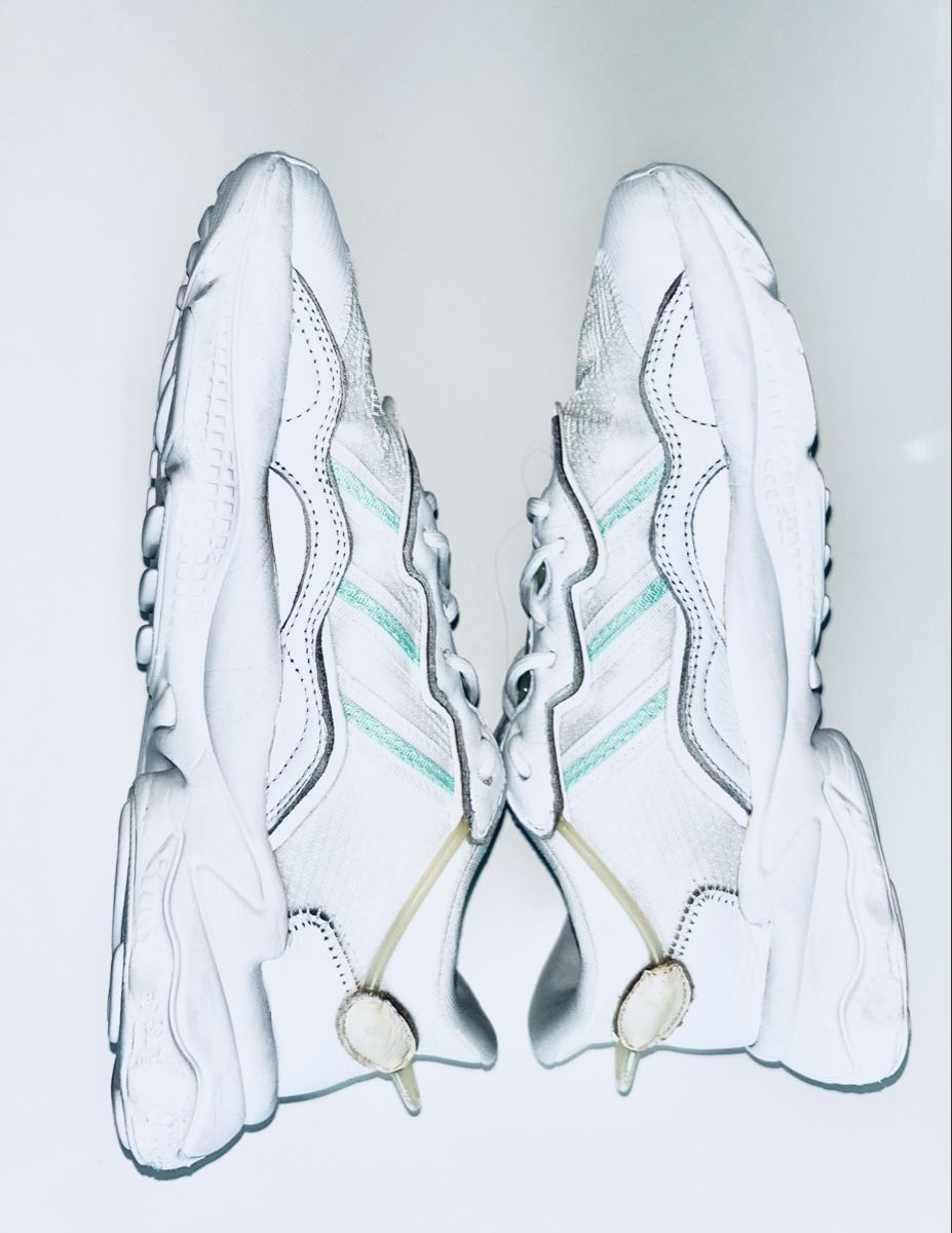 Adidas Scarpe da uomo: Adidas Ozweego sneakers 40.5 White/Pulse Mint/Sand Strata – Usato da Kilchberg ZH venduto da malibubeach 4