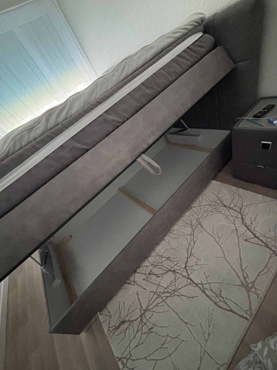Letti: Bett mit Bettkasten und Kommode inkl. Licht – Usato da Oberglatt ZH venduto da Mitzi3840 1