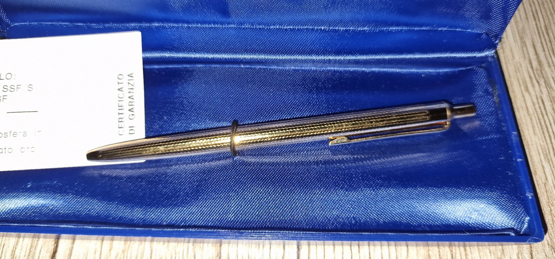 Stifte & Marker: Stylo à bille "LALEX" Plaqué or – Gebraucht aus Genève von Petit-Ange 1