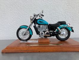 Moto Honda Shadow VT1100C2