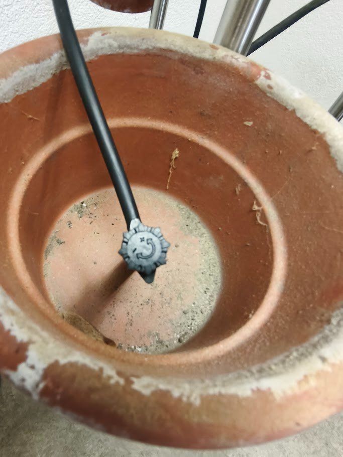 Altro per la casa: Tri pots Eigenständige Pflanzenständer mit Bewässerung – Usato da Toffen venduto da Immo-Erben 6