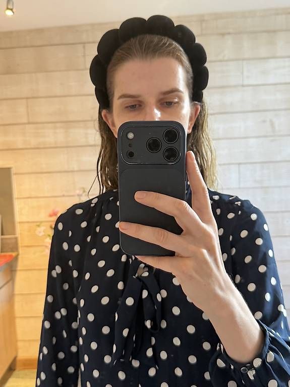 T-Shirts: Linder Polky Dots shirt – Gebraucht aus Pully von vik_2mrb 1